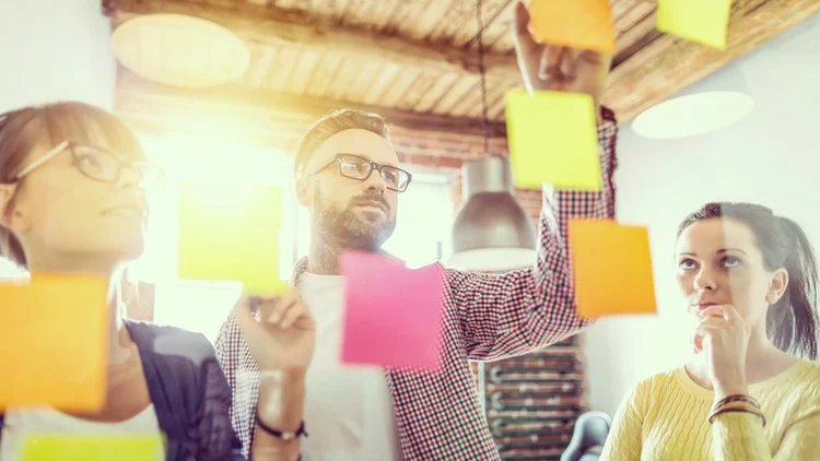 How to Become a Certified Vision Board Coach and Inspire Transformation